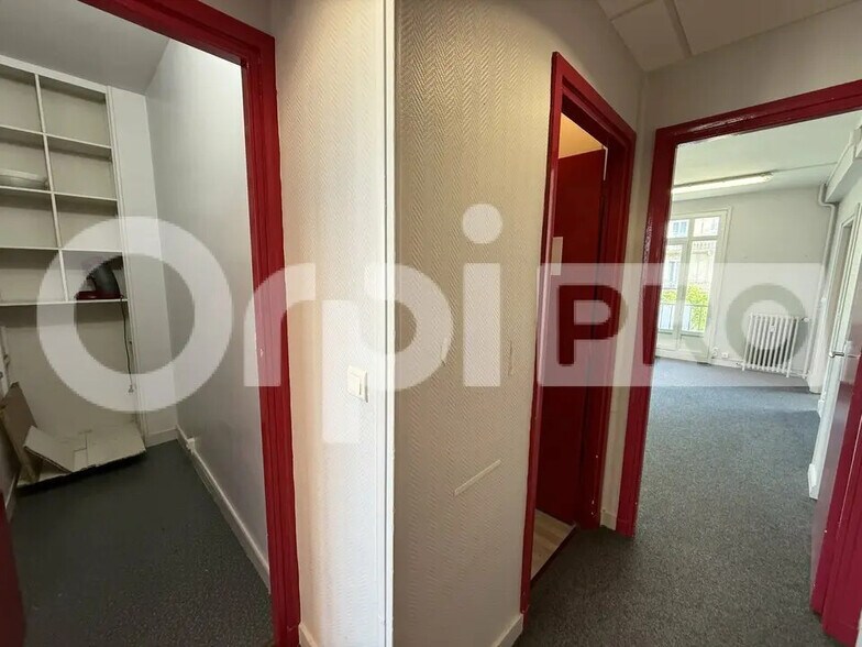 Bureau dans Le Havre à louer - Photo de l’immeuble – Image 2 sur 6