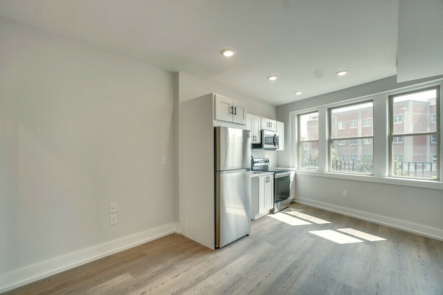 3126 16th St NW, Washington, DC à vendre - Photo de l’immeuble – Image 2 sur 7