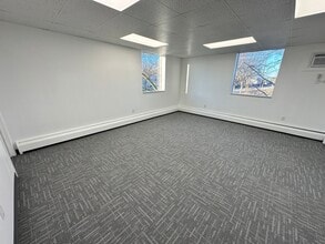 2215 Oak Industrial Dr NE, Grand Rapids, MI à louer Photo intérieure– Image 1 sur 10