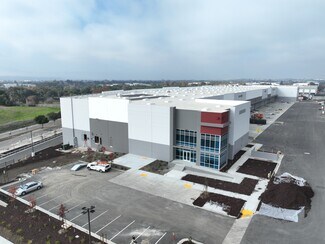 Plus de détails pour 550 Piercy Rd, San Jose, CA - Industriel/Logistique à louer