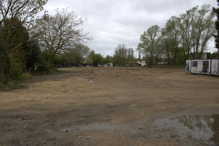 3 Taylors Rd, Hitchin à louer - Photo principale – Image 2 sur 6