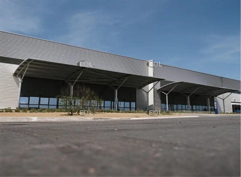 Industriel/Logistique dans Sevrey à louer - Photo de l’immeuble – Image 3 sur 8