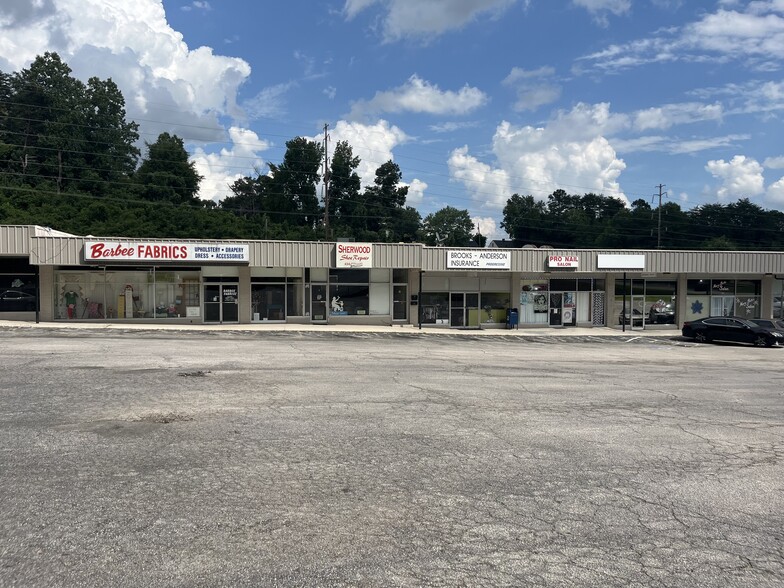 166 Arnett Blvd, Danville, VA à louer - Photo de l’immeuble – Image 1 sur 8