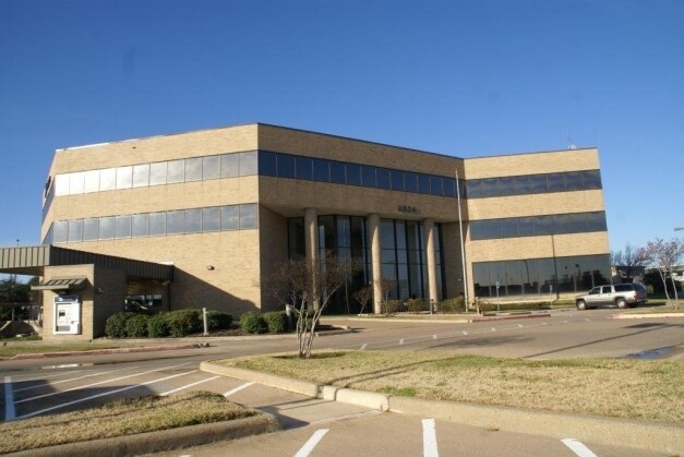 2405 Texas Ave, College Station, TX à louer - Photo de l’immeuble – Image 3 sur 7