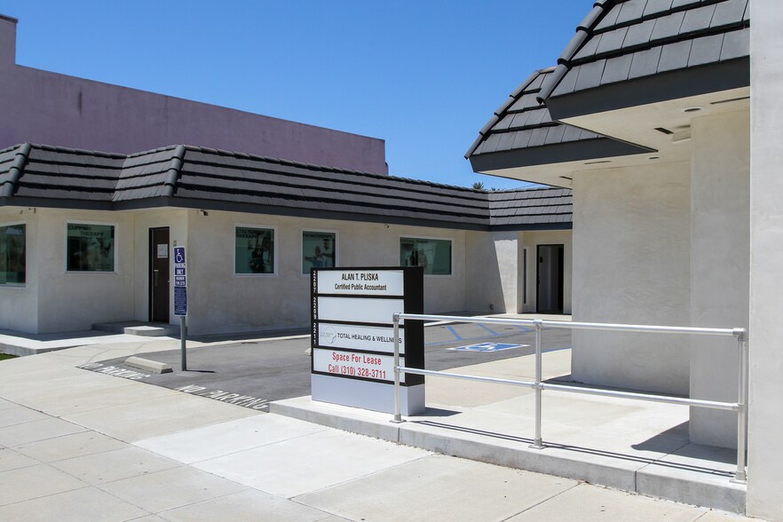 2207-2211 W Torrance Blvd, Torrance, CA à louer - Photo de l’immeuble – Image 2 sur 13