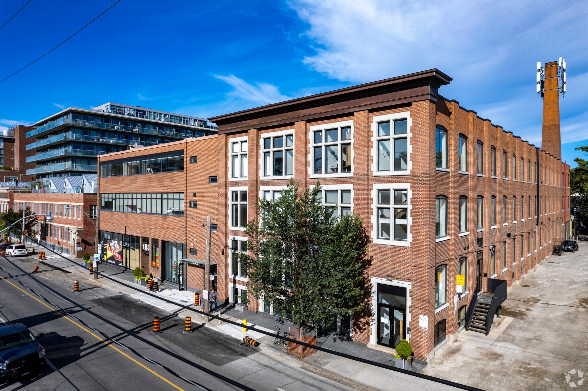 181-185 Carlaw Ave, Toronto, ON à louer Photo principale– Image 1 sur 13