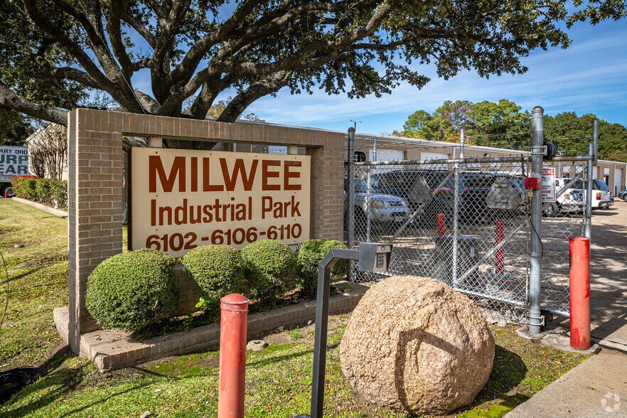 6104 Milwee St, Houston, TX à louer - Photo de l’immeuble – Image 3 sur 11