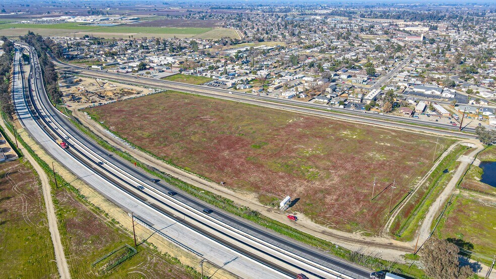 1901 Sycamore Ave, Atwater, CA à louer - Photo de l’immeuble – Image 3 sur 48