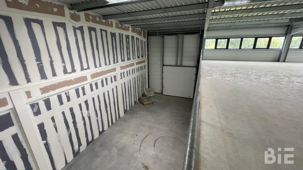 Industriel/Logistique dans Salleboeuf à vendre - Photo intérieure – Image 3 sur 6