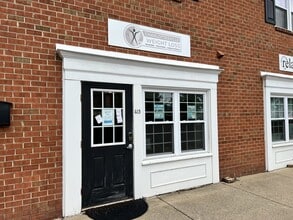 701 E High St, Charlottesville, VA à louer Photo de l’immeuble– Image 1 sur 3