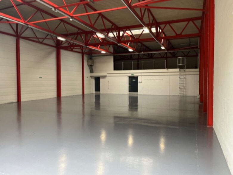 2-7 Adam Sq, Livingston à louer - Photo de l’immeuble – Image 3 sur 3