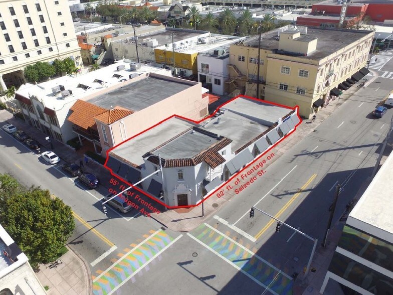 290 Aragon Ave, Coral Gables, FL à louer - Photo de l’immeuble – Image 2 sur 9