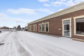 74-76 Boul Brunswick, Dollard-des-Ormeaux, QC à louer Photo intérieure– Image 2 sur 30