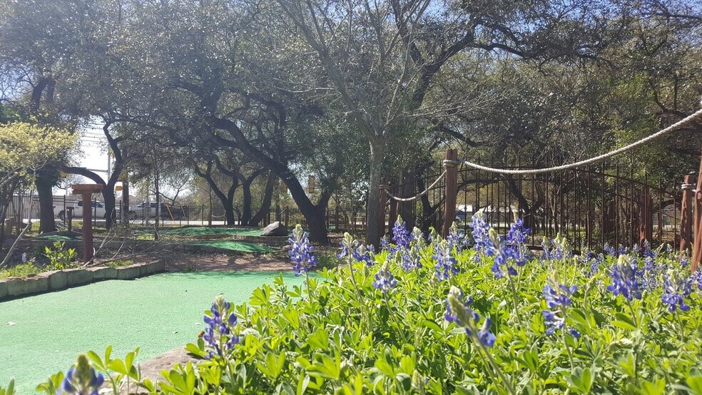 235 Sports Park Rd, Dripping Springs, TX à louer - Autre – Image 2 sur 8