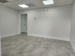 460 W 84th St, Hialeah, FL à louer Photo intérieure– Image 1 sur 6