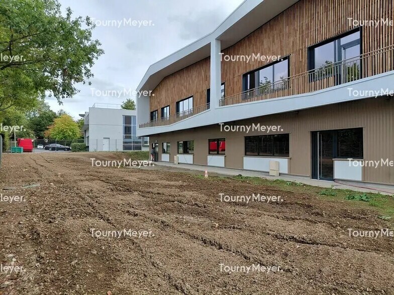 Local d’activités dans Carquefou à louer - Photo de l’immeuble – Image 2 sur 11