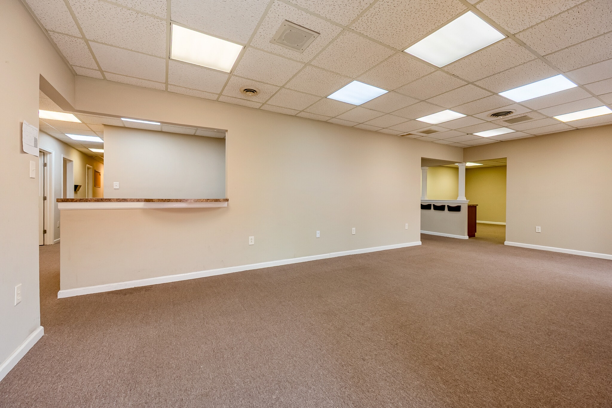 65 E Main St, Pulaski, VA à louer Photo intérieure– Image 1 sur 16