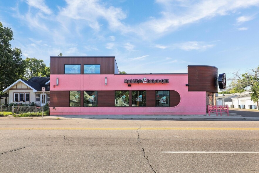 220 Lowry Ave NE, Minneapolis, MN à vendre - Photo de l’immeuble – Image 2 sur 17