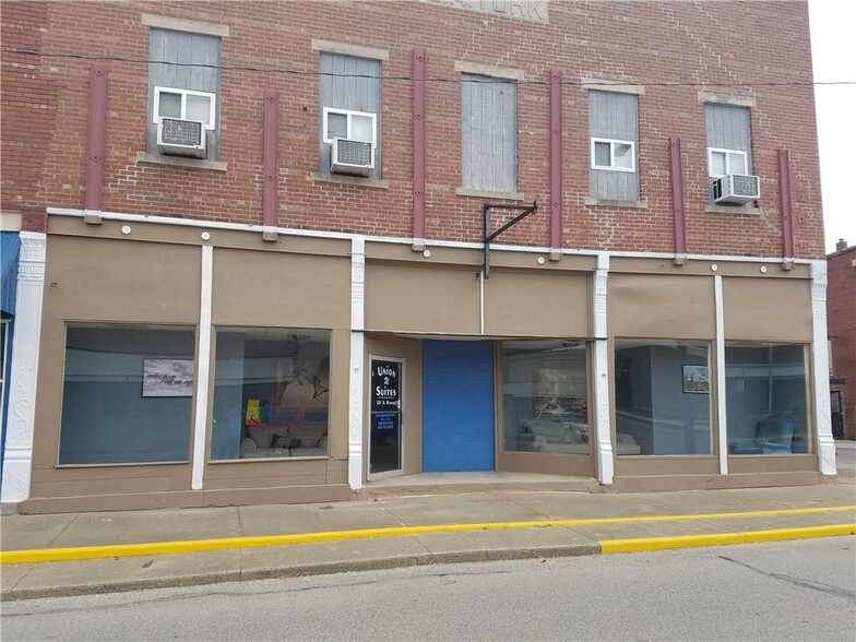 121 S Range St, Oblong, IL à vendre - Photo principale – Image 1 sur 1