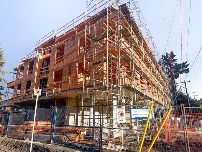 5229 Cordova Bay Rd, Saanich, BC à vendre - Photo de la construction – Image 3 sur 3