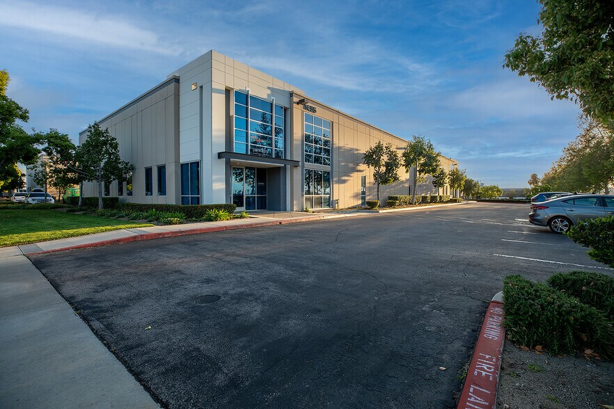 1455 W Park Ave, Redlands, CA à vendre - Photo principale – Image 1 sur 29