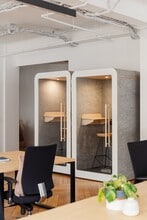 42 Rue Du Faubourg Poissonnière, Paris à louer Photo intérieure– Image 2 sur 7