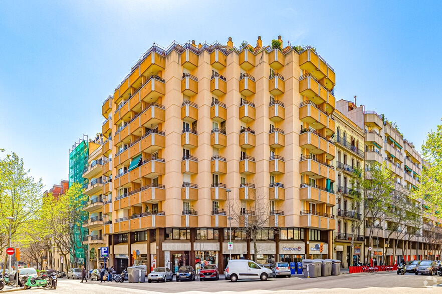 Bureau dans Barcelone, Barcelona à louer - Photo de l’immeuble – Image 2 sur 2