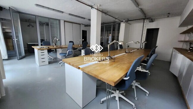 Plus de détails pour Bureau à vendre