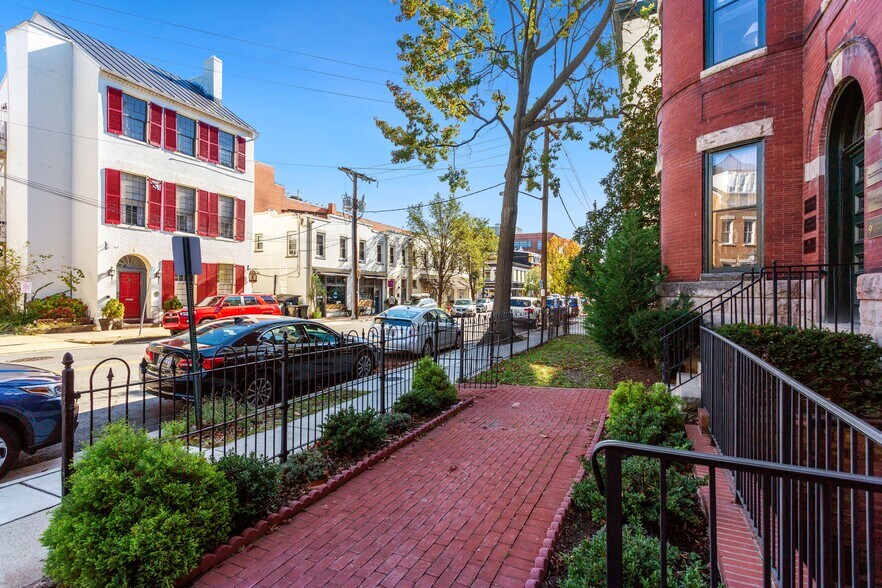 108 N Alfred St, Alexandria, VA à louer - Photo de l’immeuble – Image 2 sur 6