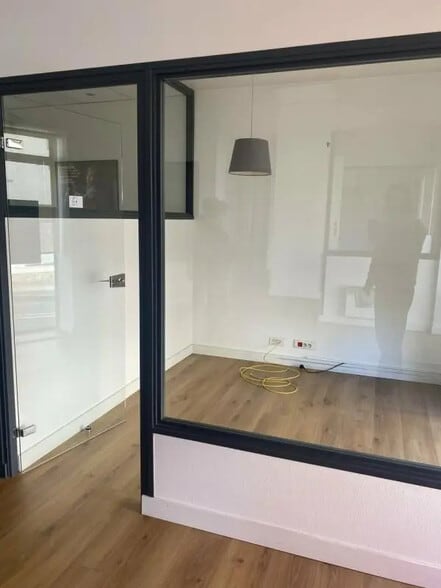 Local commercial dans Quimper à vendre - Photo intérieure – Image 2 sur 8