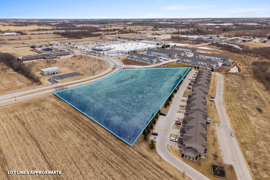 Lot 1 Kiley Way, Plymouth, WI à vendre - Photo de l’immeuble – Image 1 sur 11