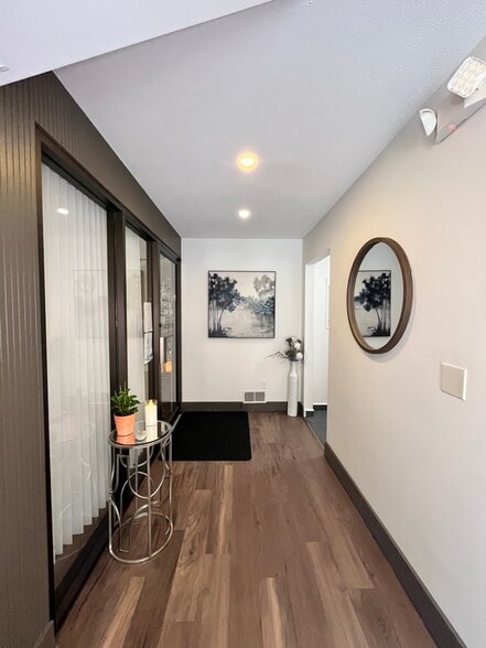 21 Willow Pond Way, Penfield, NY à louer - Hall d’entrée – Image 3 sur 10