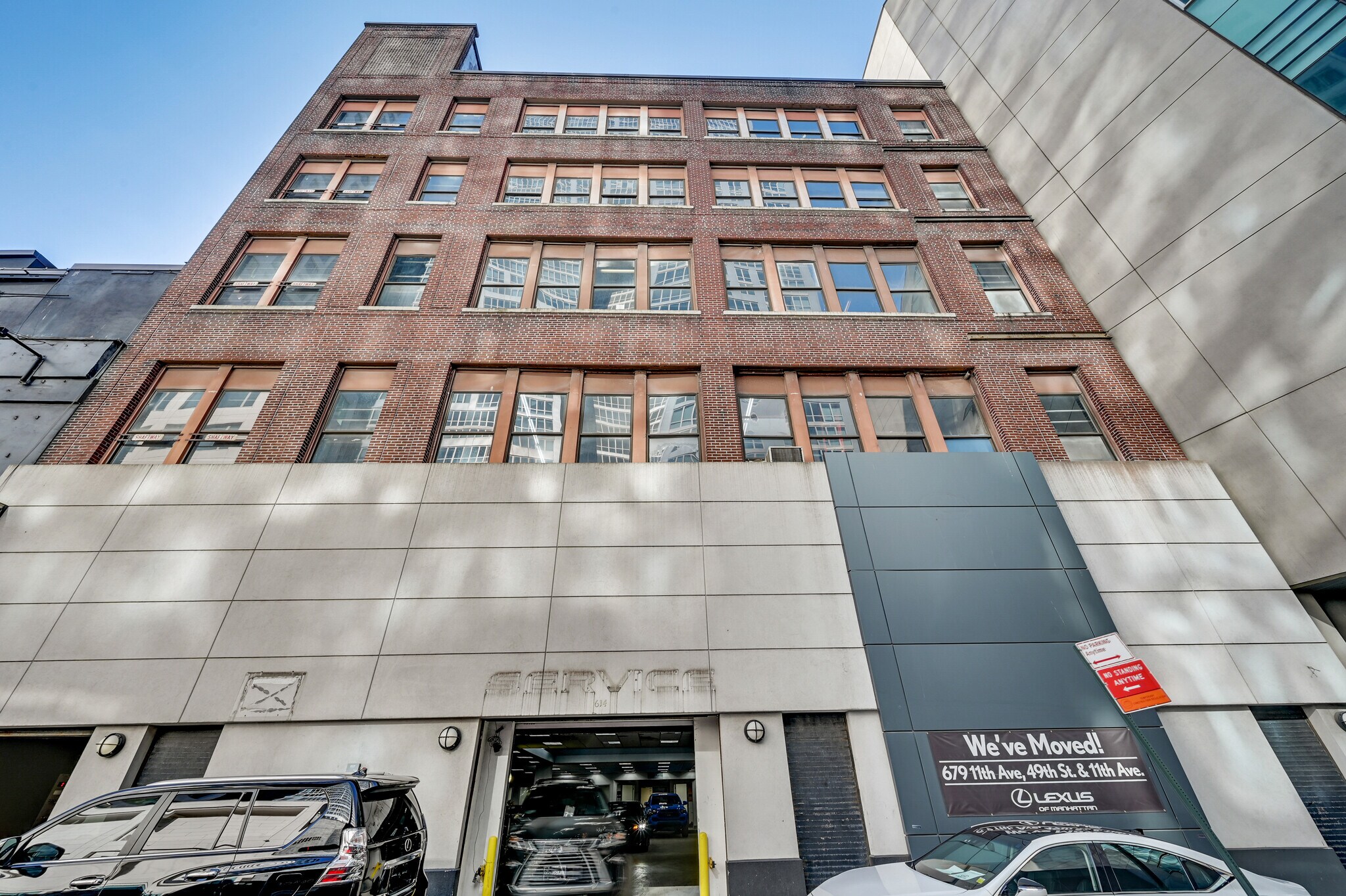 614 W 56th St, New York, NY à louer Photo de l’immeuble– Image 1 sur 3
