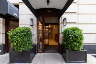 Plus de détails pour 180 W 80th St, New York, NY - Local commercial à louer