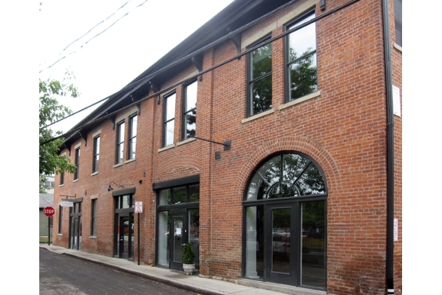 17 E Brickel St, Columbus, OH à louer - Photo principale – Image 1 sur 60