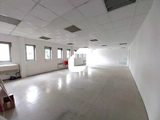 Plus de détails pour 10 Bis Avenue Ampère, Montigny-le-Bretonneux - Bureau à louer
