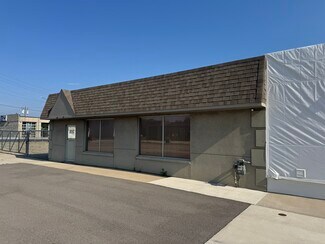Plus de détails pour 45-47 E 10 Mile Rd, Madison Heights, MI - Industriel/Logistique à vendre