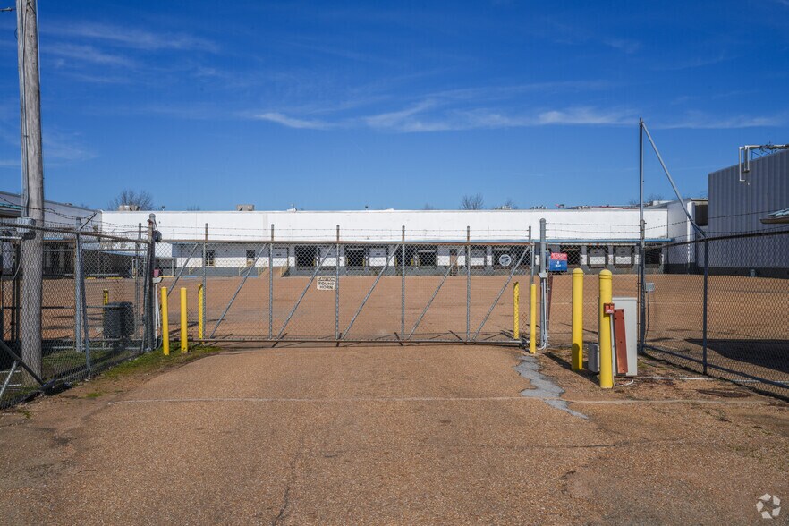 4240 Industrial Dr, Jackson, MS à vendre - Photo principale – Image 1 sur 11
