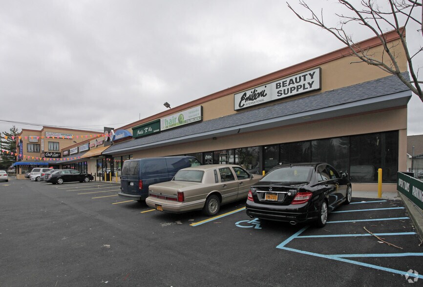 1300 Hylan Blvd, Staten Island, NY à louer - Photo de l’immeuble – Image 3 sur 13