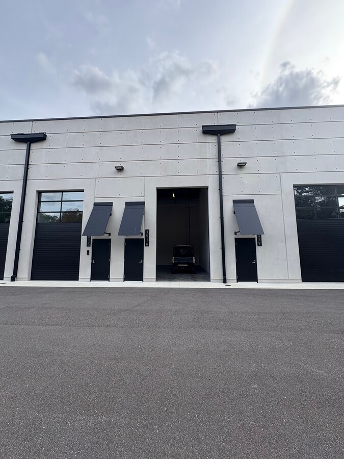 6500 Motor Enclave Way, Tampa, FL 33610 - Lot 1516 -  - Photo intérieure - Image 1 of 1