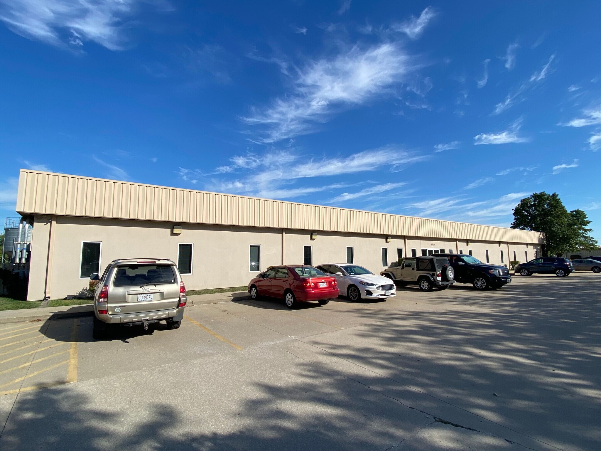 1009-1013 SE Browning Ave, Lee's Summit, MO à louer Photo principale– Image 1 sur 7