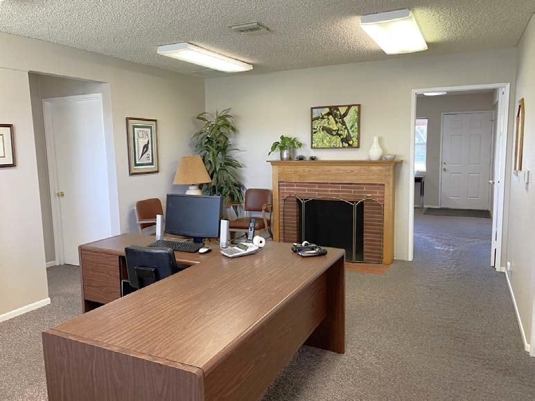 930 W Newgrove St, Lancaster, CA à louer - Photo intérieure – Image 3 sur 6