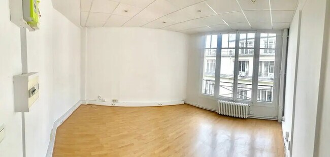 Plus de détails pour Bureau à louer