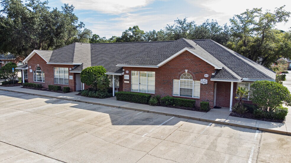 6817 Southpoint Pky, Jacksonville, FL à vendre - Photo principale – Image 1 sur 15