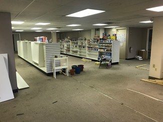 Plus de détails pour 5700-5716 Brookpark Rd, Cleveland, OH - Bureau à louer