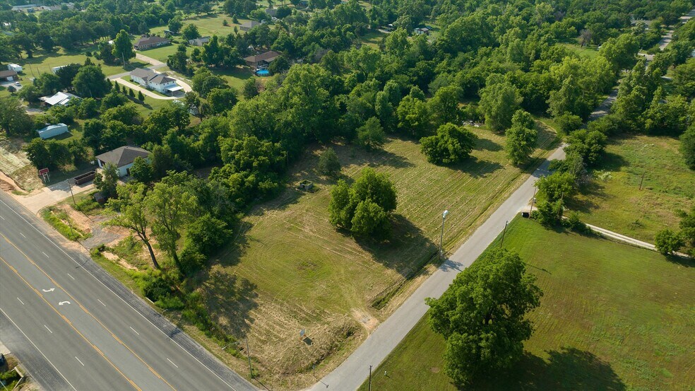 13311 NE 23rd St, Choctaw, OK à vendre - Photo principale – Image 1 sur 4