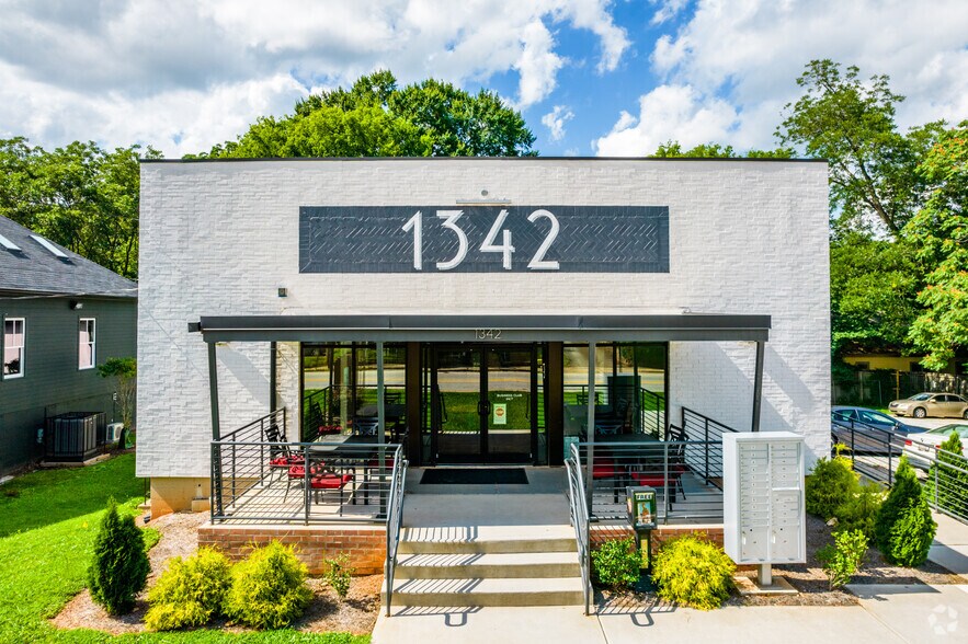 1342 Glenwood Ave SE, Atlanta, GA à vendre - Photo de l’immeuble – Image 3 sur 16