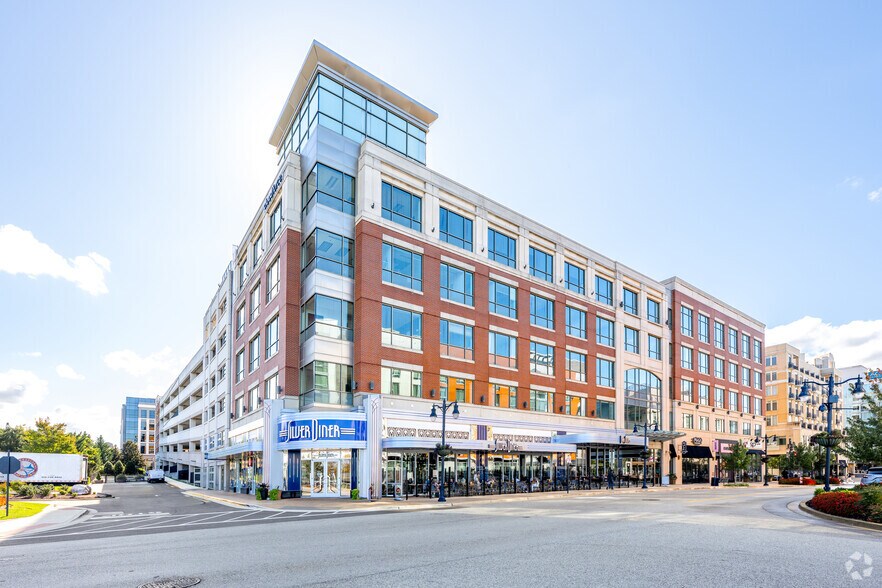120 Waterfront St, Oxon Hill, MD à louer - Photo principale – Image 1 sur 5