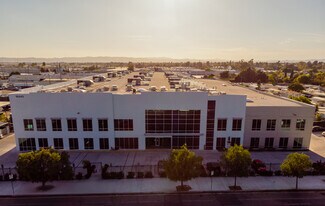 Plus de détails pour 10445 Glenoaks Blvd, Pacoima, CA - Industriel/Logistique à louer