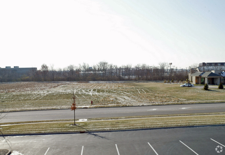 7105 South Lakes Dr, Fairview Heights, IL à vendre - Photo de l’immeuble – Image 2 sur 2